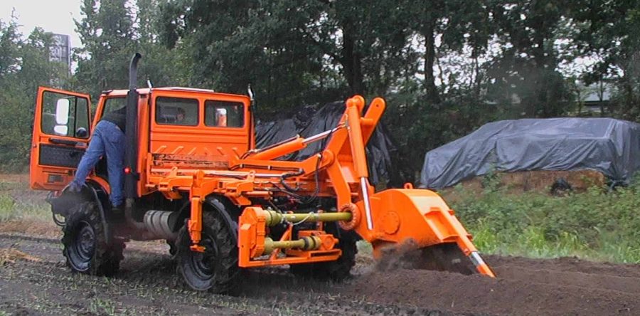 Unimog zanjadora